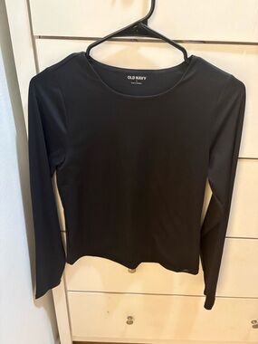 Old Navy Black Long Sleeve Crewneck Top
